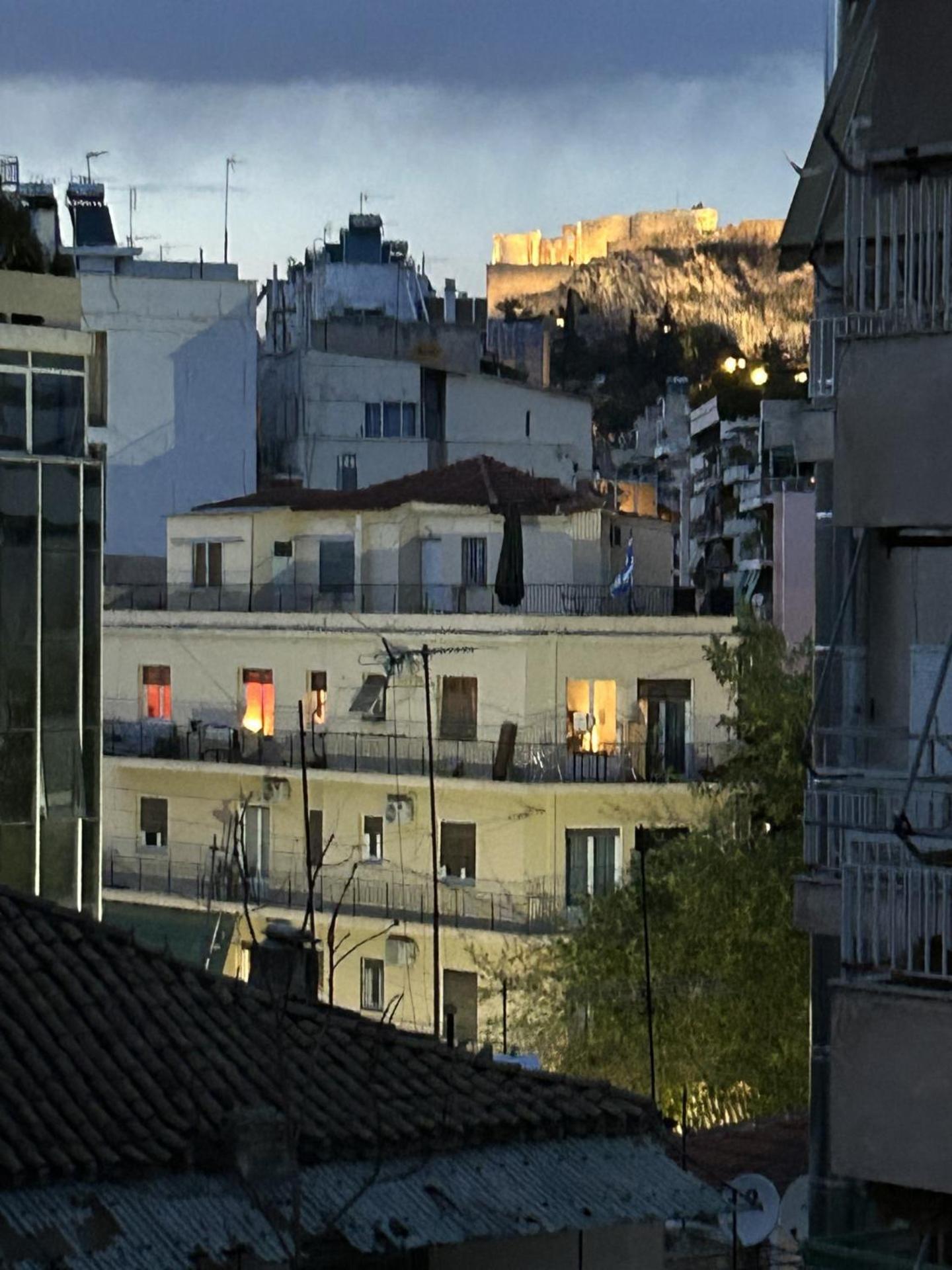 Like Home Acropolis 50 Atenas Exterior foto